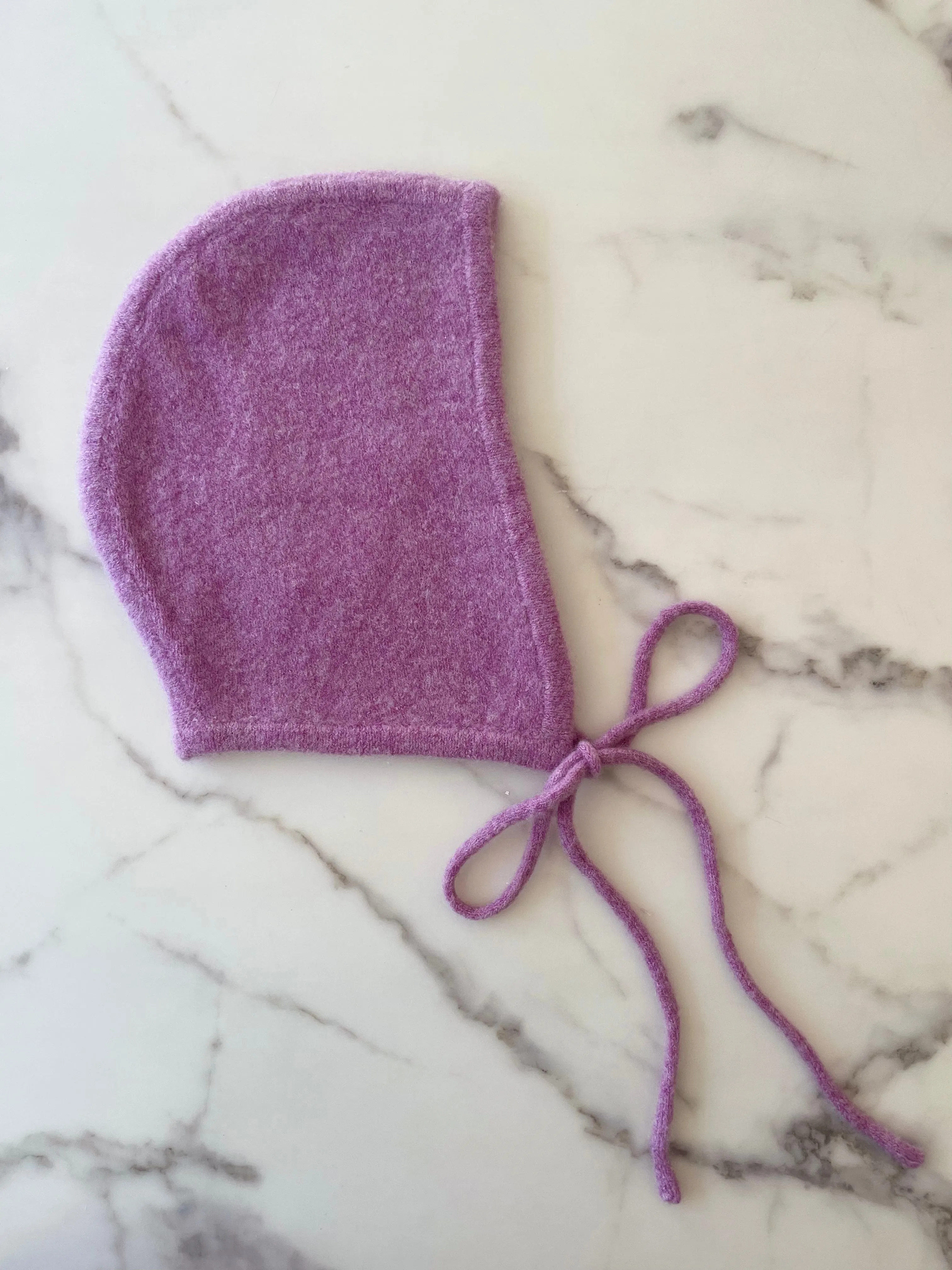 Berry Mousse Cuddle Cashmere Bonnet