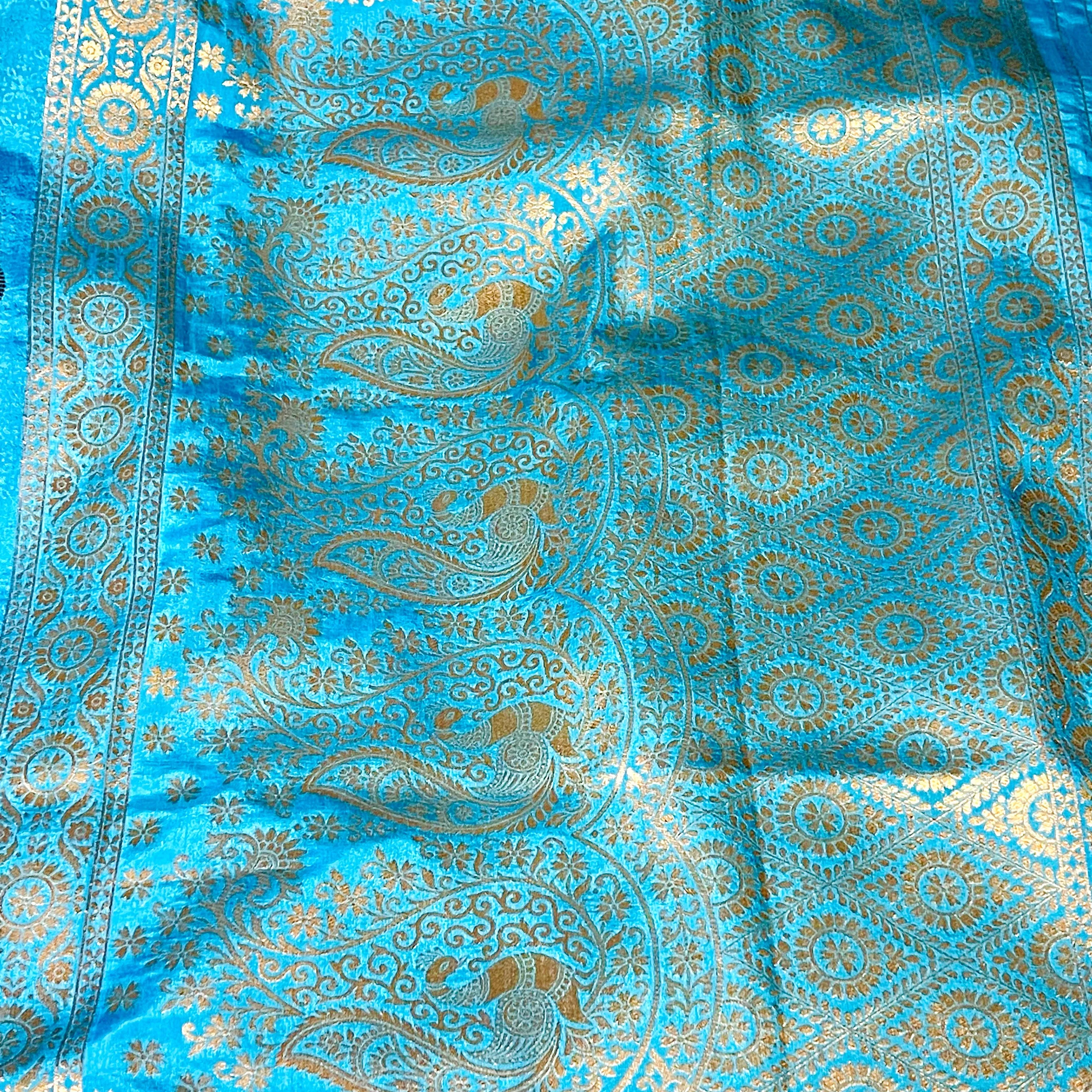 Blue Peacock Motif Borderless Semi Soft Silk Saree