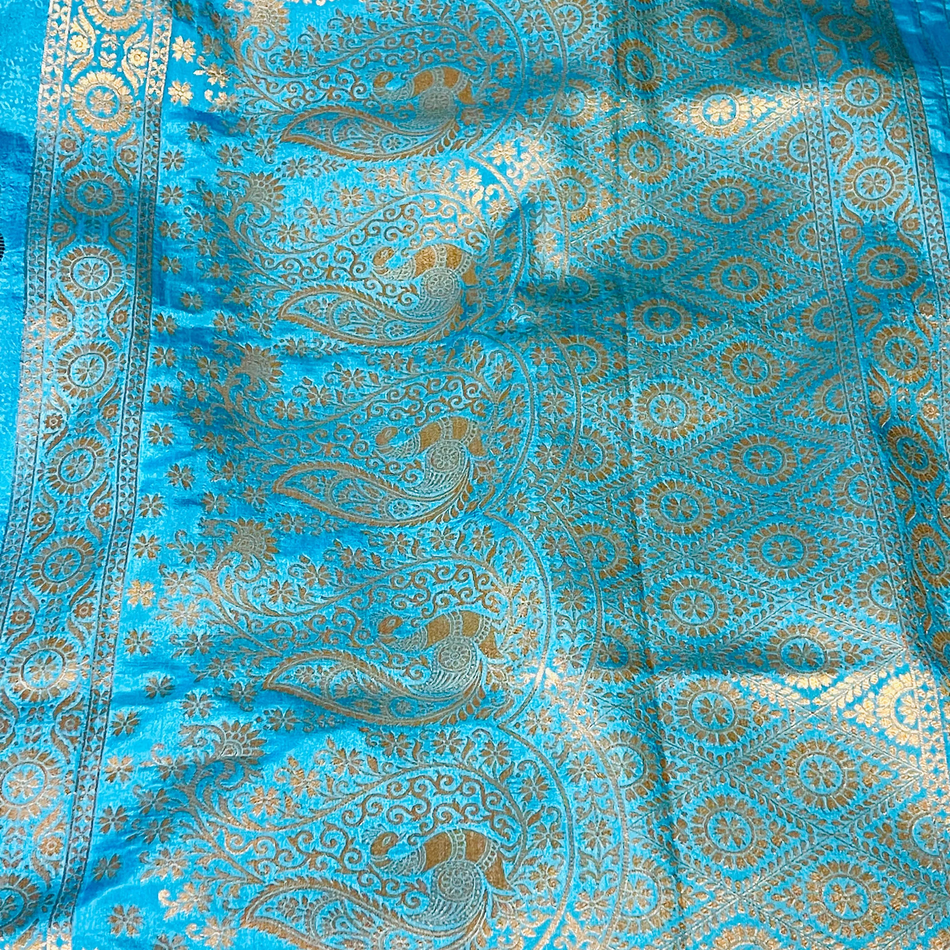 Blue Peacock Motif Borderless Semi Soft Silk Saree